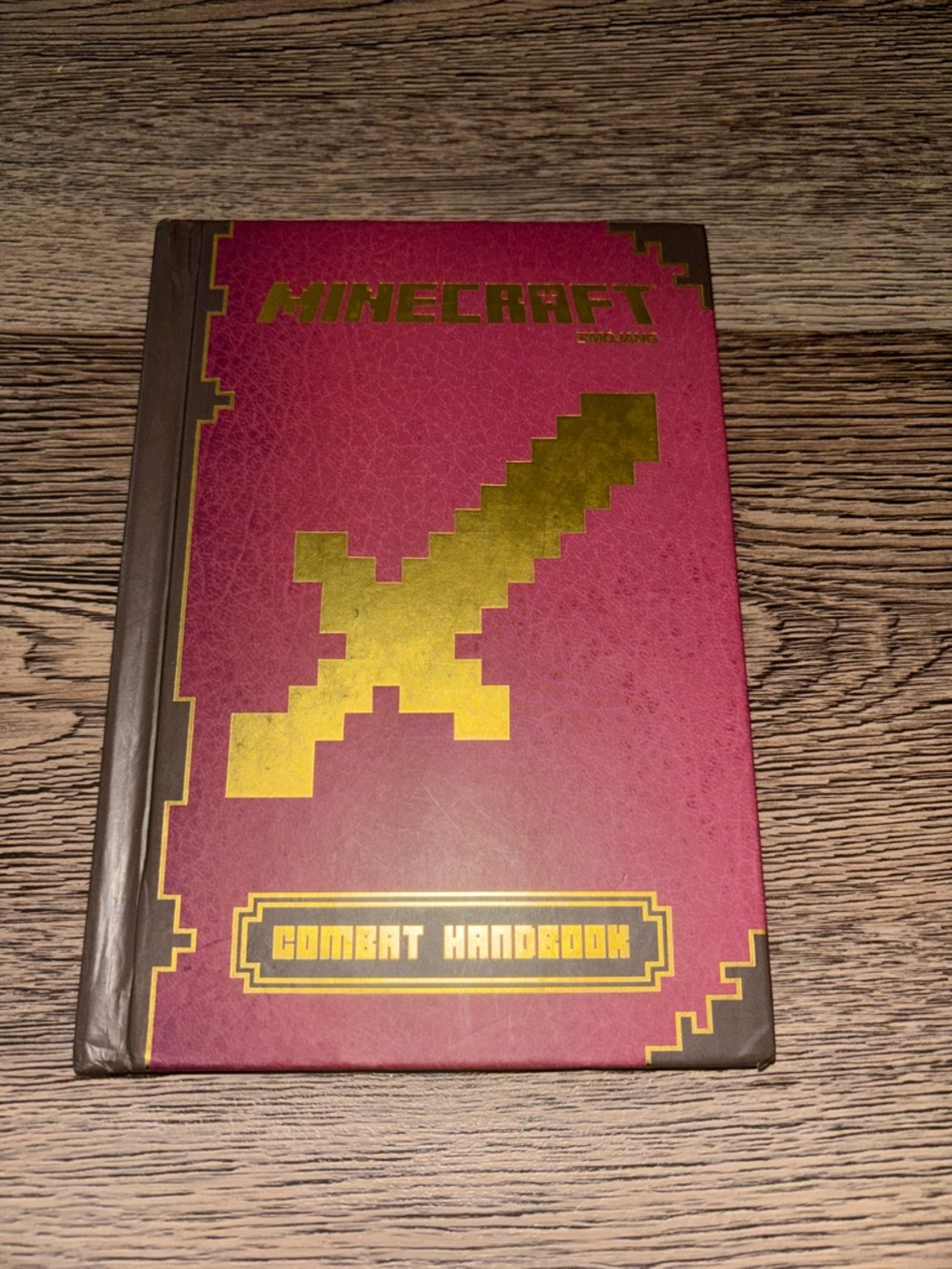 Minecraft Combat Handbook - Red & Gold
